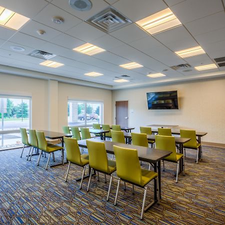 Holiday Inn Express & Suites Reedsville - State Coll Area, An Ihg Hotel מראה חיצוני תמונה