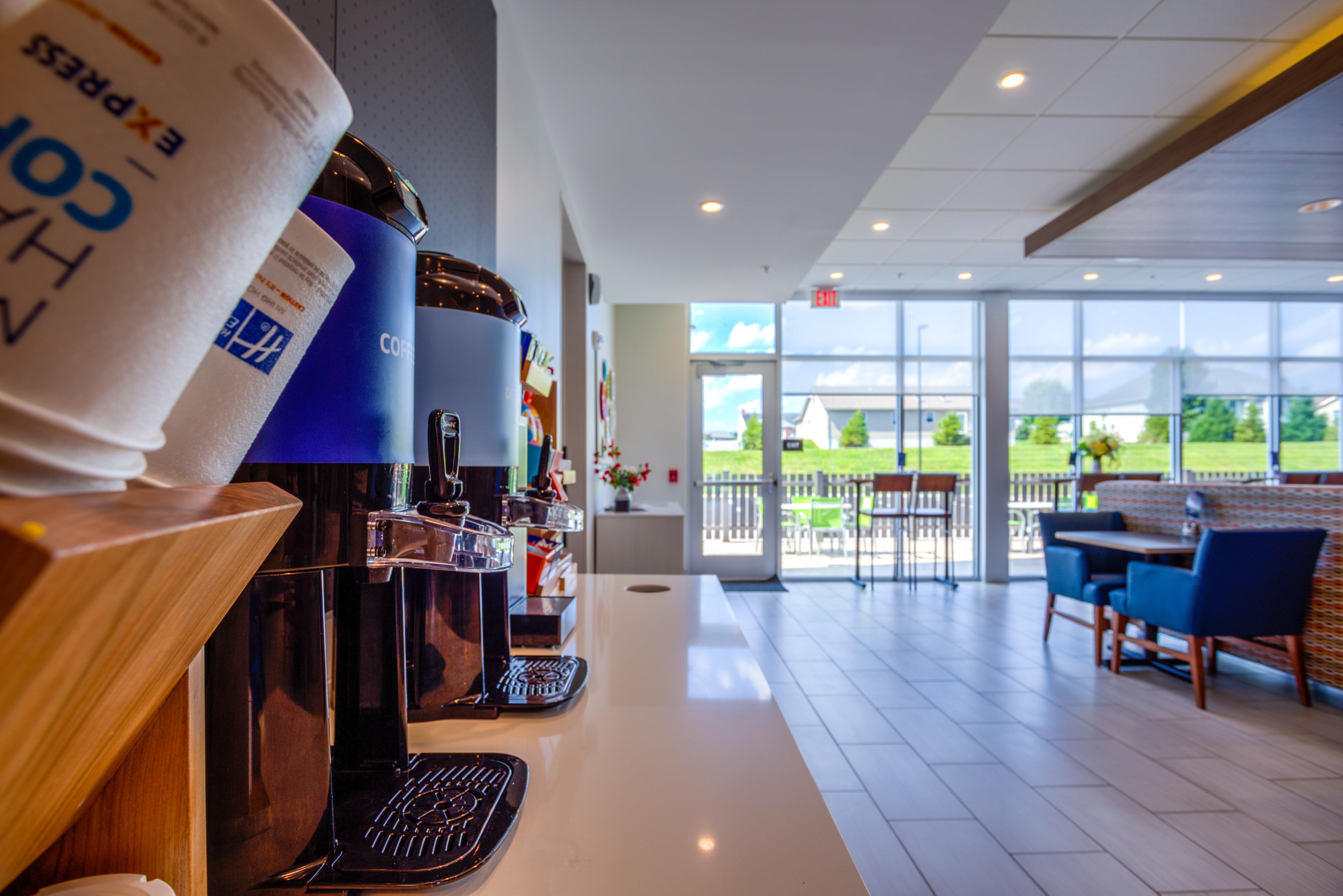 Holiday Inn Express & Suites Reedsville - State Coll Area, An Ihg Hotel מראה חיצוני תמונה