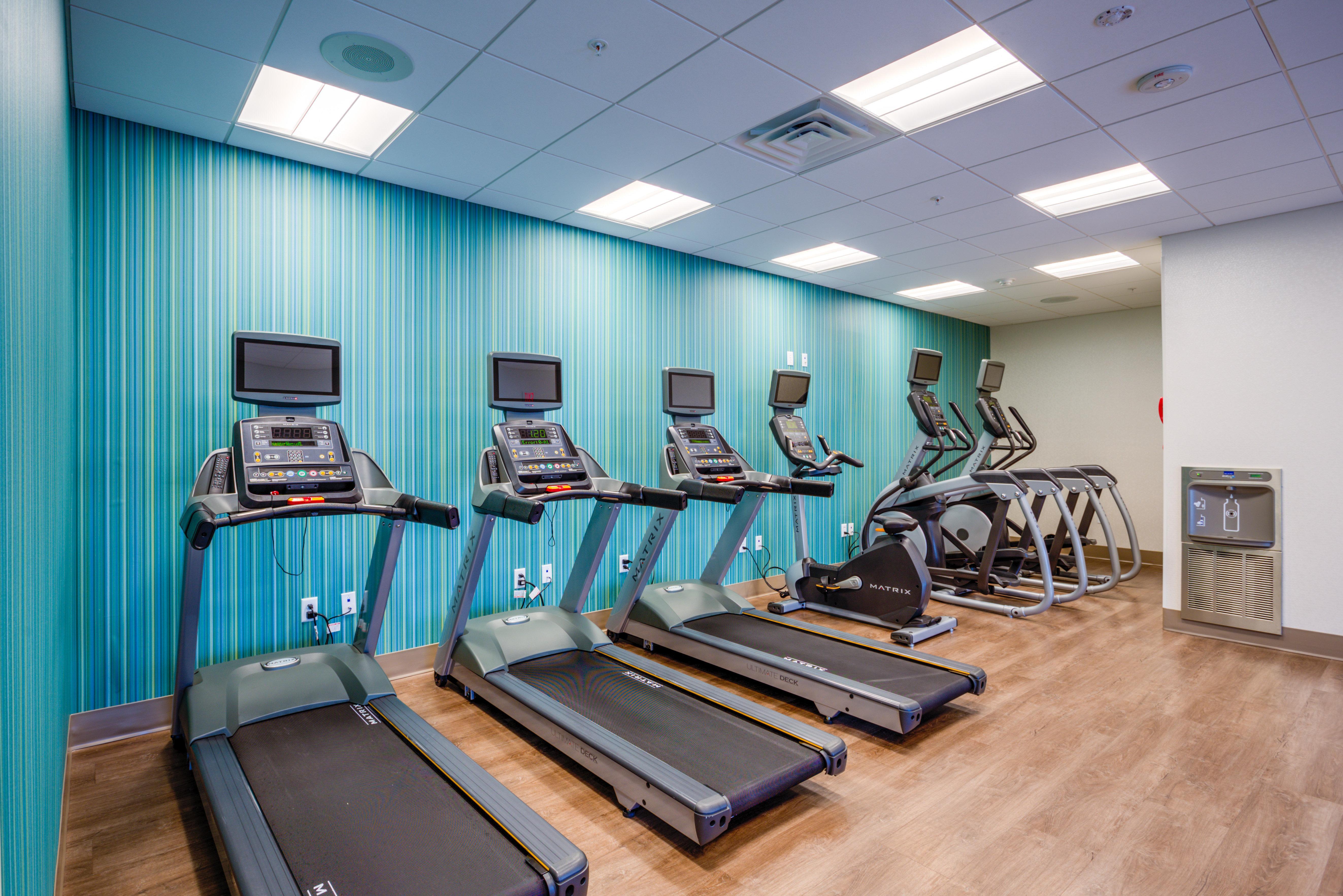 Holiday Inn Express & Suites Reedsville - State Coll Area, An Ihg Hotel מראה חיצוני תמונה