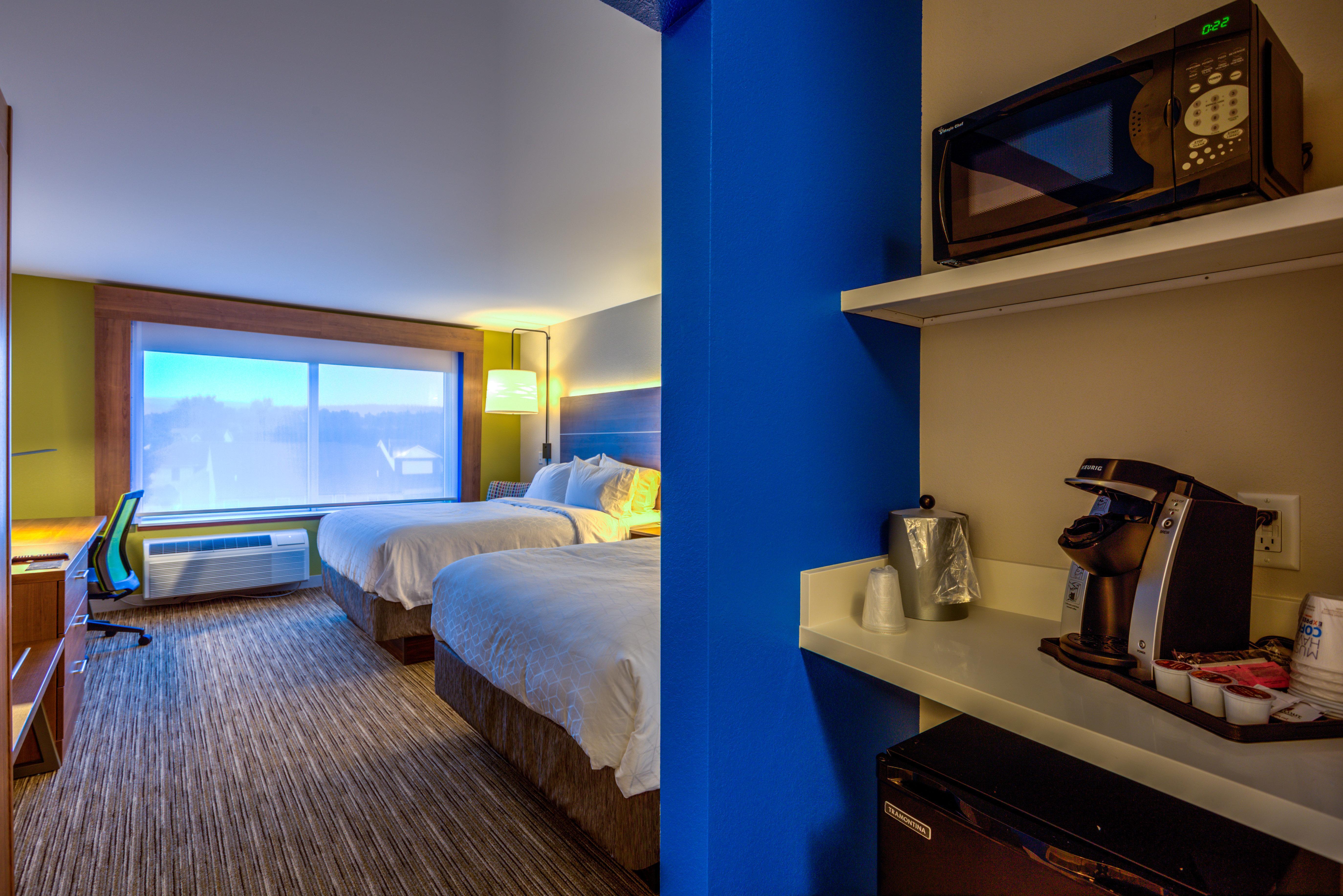 Holiday Inn Express & Suites Reedsville - State Coll Area, An Ihg Hotel מראה חיצוני תמונה